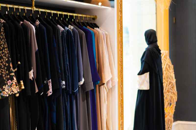 Abaya shopping